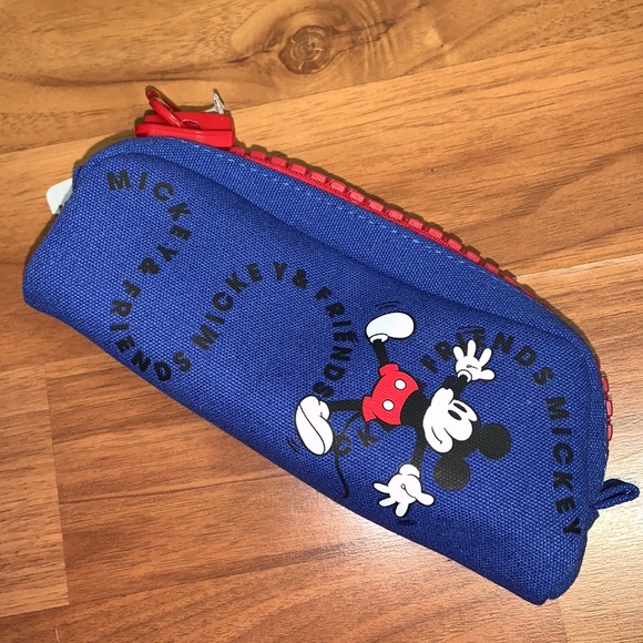 NWT Disney x Primark Mickey Mouse Pencil Case - Picture 1 of 9